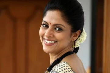 என்றும் இளமையாக காணப்படும் நடிகை நதியாவின் கணவரை பார்த்துள்ளீர்களா?