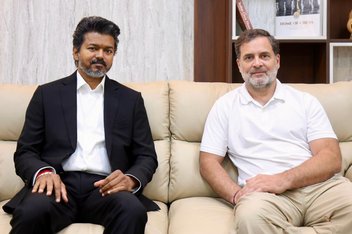முடிவுக்கு வந்தது காங்கிரஸின் 59 ஆண்டு கால காத்திருப்பு - நாளை இடம்பெறவுள்ள வரலாற்று சிறப்புமிக்க தருணம் | Congress Join Vijay Cabinet Share Power Tamil Nadu