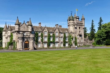 பூமியின் 16% நிலத்தை தன்வசம் வைத்துள்ள பணக்கார குடும்பம்: யார் தெரியுமா?