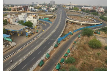 தமிழகத்தில் இன்று முழு ஊரடங்கு - தேவையில்லாமல் சுற்றினால் வாகனம் பறிமுதல் என எச்சரிக்கை