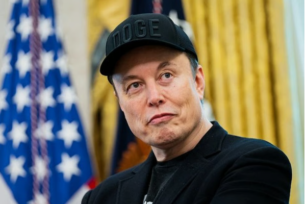 கடுமையாக விமர்சிக்கப்பட்ட எலான் மஸ்க் | Trump Advisor Criticizes Elon Musk Harshly