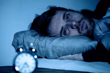 தூக்கம் வராமல் தவிக்கிறீர்களா?; இந்த உணவுகளை எடுத்துக்கொண்டால் படுத்தவுடன் தூக்கம் கண்களை தழுவும்