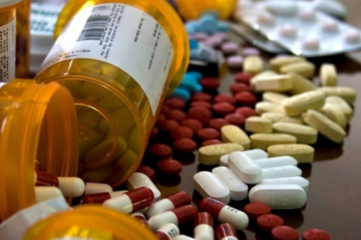 4.83 மில்லியன் ரூபா மதிப்புள்ள மருந்துப் பொருட்கள் பறிமுதல் | Pharmaceutical Products Rs 4 83 Million Seized