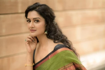 ஹோம்லியாக இருந்த விமலா ராமனா இப்படி.. 41 வயதில் வெளியிட்ட போட்டோ! ரசிகர்கள் ஷாக்