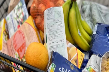 9 ஆண்டுகளுக்குப் பிறகு ஜேர்மனியில் உணவுப்பொருட்கள் மற்றும் எரிபொருள் விலை குறைந்தது