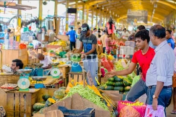එළඹෙන උත්සව සමයේ වෙළද මහතුන් සුපරීක්ෂාකාරී වෙන්න..නොකියාම මේ අය ඔයා ලගට එන්න පුළුවන්..