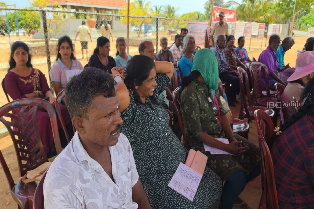 வலி வடக்கு காணி விடுவிப்பு : தேசிய மக்கள் சக்தி அரசாங்கம் கபட நாடகம் :பலாலி மக்கள் குற்றச்சாட்டு | Valikamam North Land Release Issue வலி வடக்கு காணி விடுவிப்பு : தேசிய மக்கள் சக்தி அரசாங்கம் கபட நாடகம் :பலாலி மக்கள் குற்றச்சாட்டு | Valikamam North Land Release Issue
