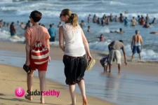 சுற்றுலாப் பயணிகளுக்கு விசேட சலுகை வழங்க முடியாது – டொக்டர் சமந்த ஆனந்த