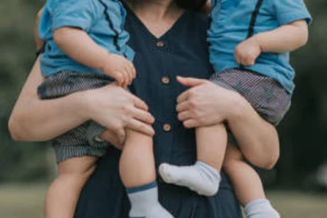 ஒரே உடலில் 2 இனப்பெருக்க அமைப்பு; அதிசயிக்க வைத்த பெண்!