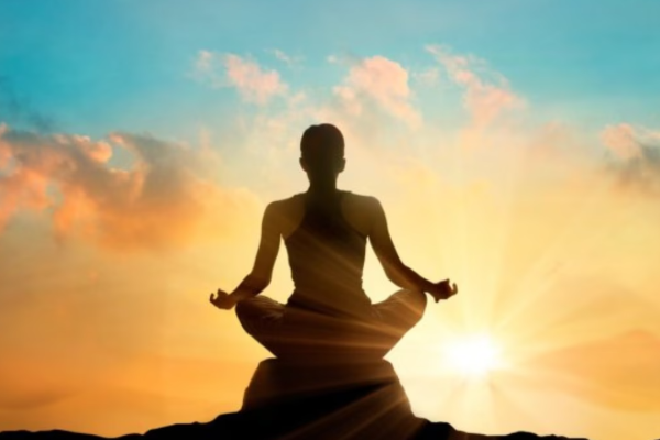 மந்திரங்களை தவறியும் இந்த திசையில் இருந்து பாராயாணம் செய்து விடாதீர்கள் | Mantra Chanting Direction And Its Benefits மந்திரங்களை தவறியும் இந்த திசையில் இருந்து பாராயாணம் செய்து விடாதீர்கள் | Mantra Chanting Direction And Its Benefits