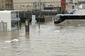 சவுதி அரேபியாவில் மீண்டும் வெளுத்து வாங்கும் கனமழை!