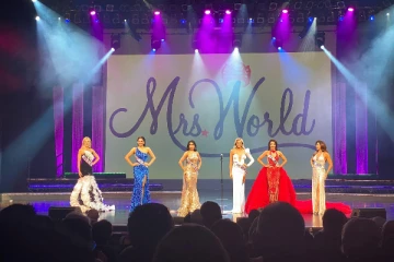 திருமதி அழகிப் போட்டியில் நான்காம் இடத்தைப் பிடித்த இலங்கைப் பிரபலம் (Photos)