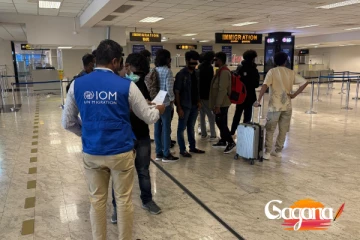 මියෙන්මාර් රදවා සිටි තරුණයන් පිරිස යළි ලංකාවට