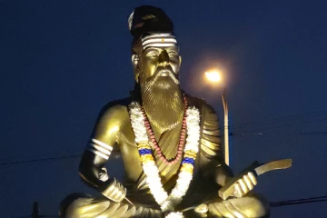 யாழ்ப்பாணத்தில் திருவள்ளுவரின் சிலை திறந்து வைப்பு