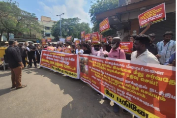 தமிழக மீனவர்கள் மீது இலங்கை கடற்படையிர் தாக்குதல்: சென்னையில் போராட்டம்!