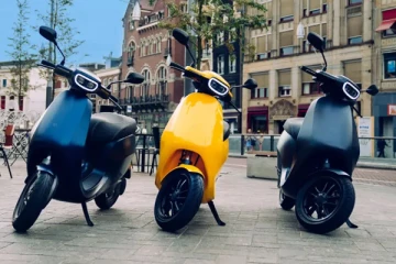 மின்சார ஸ்கூட்டா்களைத் திரும்பப் பெறும் ஓலா நிறுவனம்!