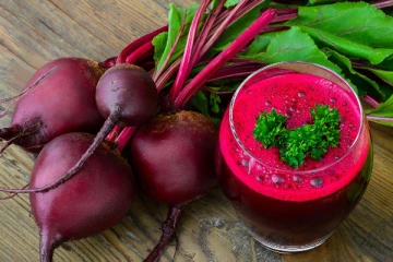 அளவுக்கு மீறினால் பீட்ரூட் கூட ஆபத்து தான்; யாரெல்லாம் சப்பிடக்கூடாது!