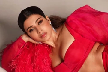விவாகரத்துக்குப்பின் கிளாமரை வாரி வழங்கும் நடிகை சமந்தா.. படுவைரலாகும் புகைப்படங்கள்