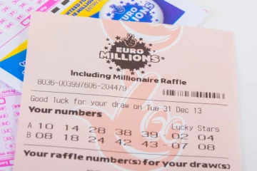 £123 மில்லியன் யூரோ மில்லியன் ஜாக்பாட்: வெற்றியை தட்டி தூக்கிய பிரித்தானியர்