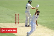 டெஸ்ட் கிரிக்கெட்டில் தனது முதல் விக்கெட்டை வீழ்த்தினார் தமிழன் நடராஜன்! அடுத்தடுத்து விக்கெட் எடுத்து அசத்தல்