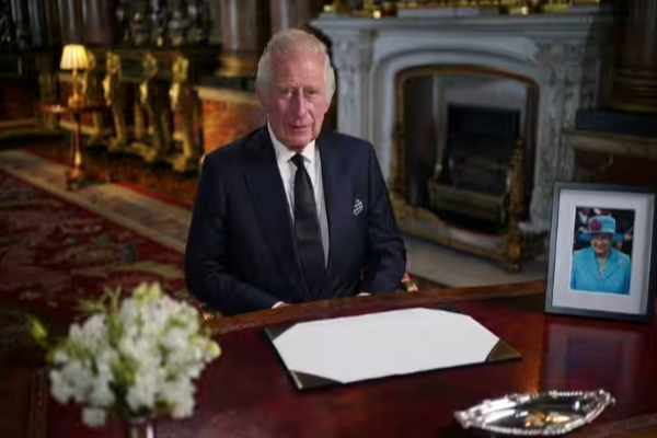 விரைவில் நல்ல செய்தி சொல்கிறேன்; பிரிட்டன் மன்னர் சார்லஸ் | Good News Soon Says Uk King Charles விரைவில் நல்ல செய்தி சொல்கிறேன்; பிரிட்டன் மன்னர் சார்லஸ் | Good News Soon Says Uk King Charles