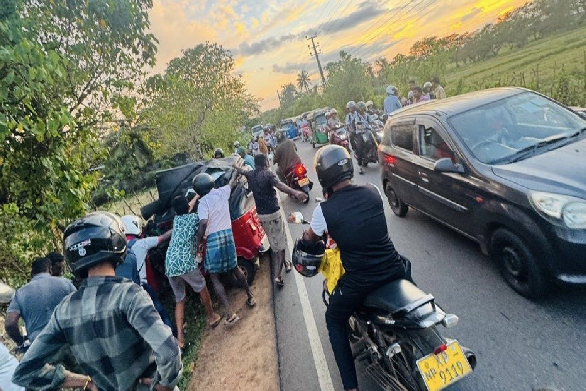 தமிழர் பகுதியில் முச்சக்கர வண்டி சாரதியால் நடந்த பெரும் அசம்பாவிதம் | Major Incident Caused By A Three Wheeler Driver