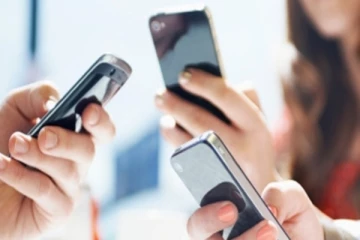 ප්‍රධානතම ජංගම දුරකථන සමාගමකට රතු එළික්..ලංකාවේ වැඩි පිරිසක් භාවිතා කරන වර්ගයක්..