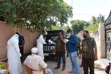 கோறளைப்பற்று மத்தி பிரிவில் வீதியால் பயணித்தவர்களுக்கு அன்டிஜன் பரிசோதனை - ஒருவருக்கு கோவிட்
