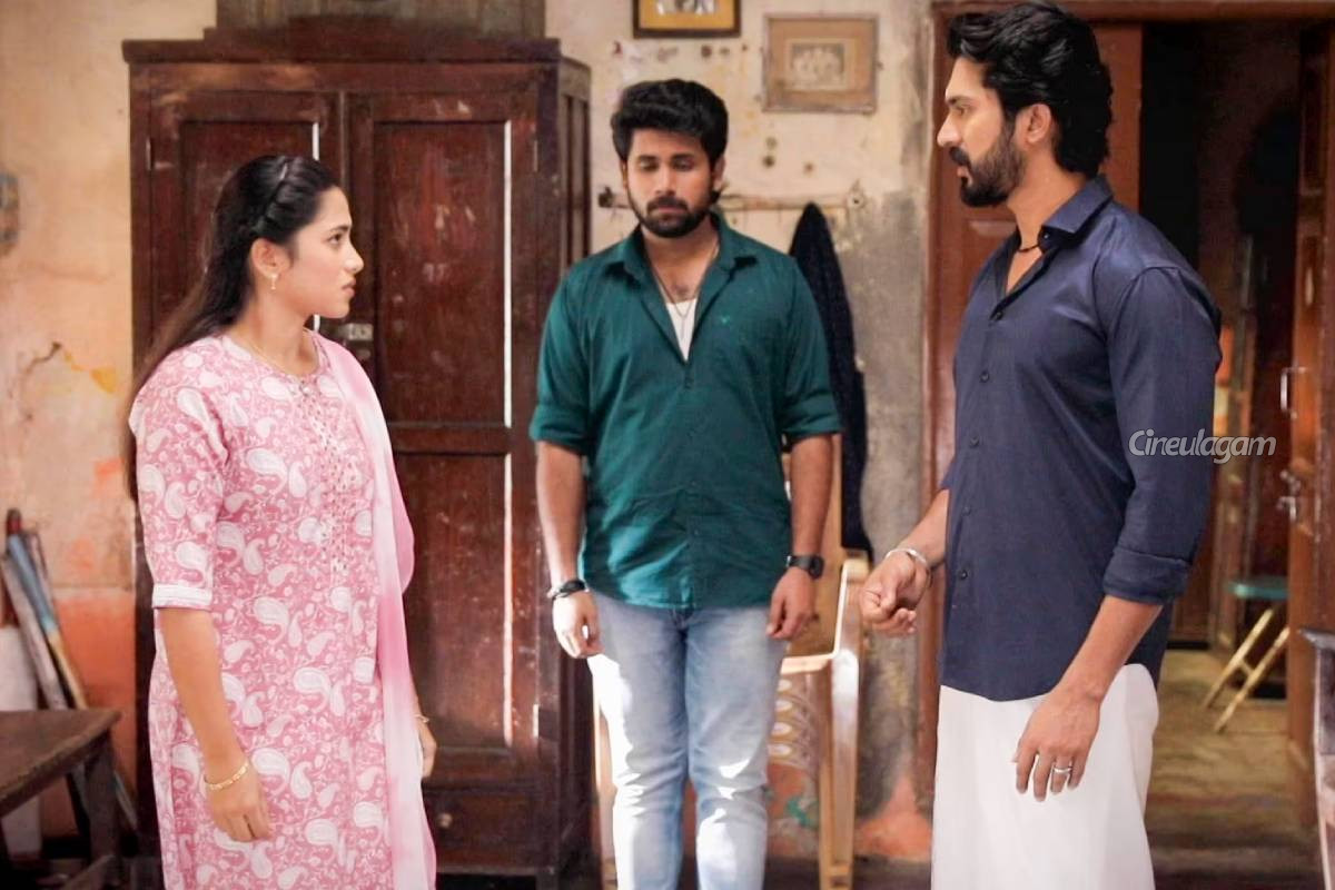 போலீசாரால் கைது செய்யப்பட்ட பல்லவன், ஷாக்கில் சகோதரர்கள்... அய்யனார் துணை பரபரப்பு புரொமோ | Ayyanar Thunai Serial 3Rd To 7Th March 2026 Promo போலீசாரால் கைது செய்யப்பட்ட பல்லவன், ஷாக்கில் சகோதரர்கள்... அய்யனார் துணை பரபரப்பு புரொமோ | Ayyanar Thunai Serial 3Rd To 7Th March 2026 Promo