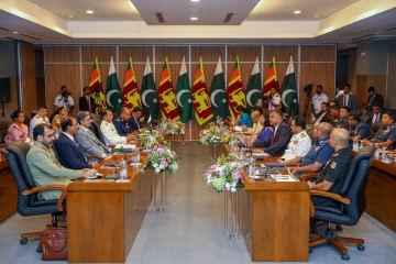 නව ආරක්ෂක පියවරකට මඟ පාදමින් ශ්‍රී ලංකා පාකිස්තාන සාකච්ඡා නිමාවට