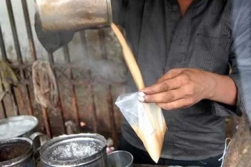 இனி சில்வர் பேப்பரில் உணவு பார்சல் செய்யக்கூடாது.. மீறினால் கடும் நடவடிக்கை!