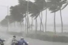 ஓயாத காற்றழுத்த தாழ்வு..வலுபெற்றுக் கொண்டு போகும் மழை