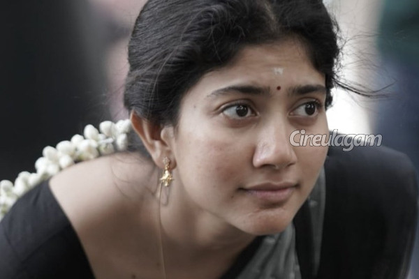 நயன்தாரா, சமந்தாவை ஓரங்கட்டி முதலிடத்தை பிடித்த திருமணமாகி குழந்தை பெற்ற நடிகை.. யார் தெரியுமா | Most Searched South Indian Actress In Google