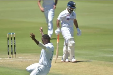 தென் ஆப்பிரிக்காவுக்கு எதிரான முதல் டெஸ்ட் போட்டி; 327 ரன்களுக்கு இந்திய அணி ஆல் அவுட்