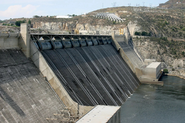 அம்பத்தலை அணைக்கட்டை அண்மித்த பகுதிகளுக்கு அவசர அறிவிப்பு | Emergency Announcement Ambathale Dam