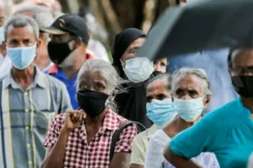 භයානක තත්වයක්.. කොවිඩ් තෙවන රැල්ලක් ගැන අනතුරු ඇගවීමක්