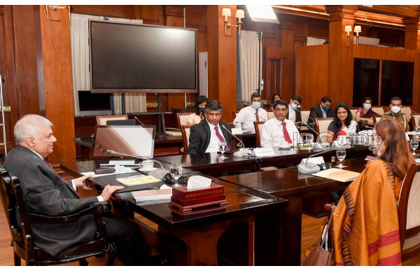 காவல்துறையினருக்கு ரணில் விசேட பணிப்புரை | President Advises Police Child Rights