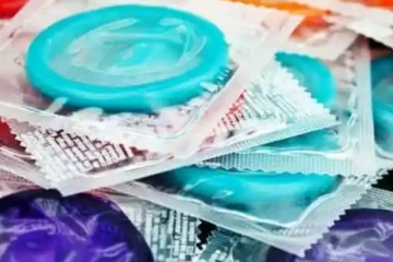 තරුණ ප්‍රජාවට කොන්ඩම් නොමිලේ..