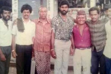 இந்த புகைப்படத்தில் தமிழ் சினிமாவின் டாப் நட்சத்திரம் ஒருவர் இருக்கிறார்.. யார் என தெரிகிறதா