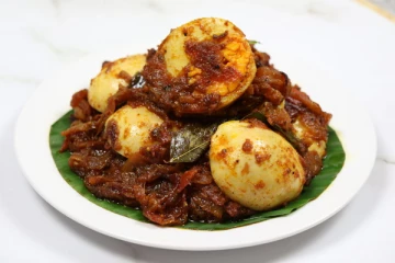 கேரளாவில் பிரபலமான முட்டை ரோஸ்ட் செய்வது எப்படி?