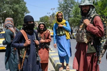 முதன்முறையாக பொதுவெளியில் தோன்றிய தலிபான் தலைவர்