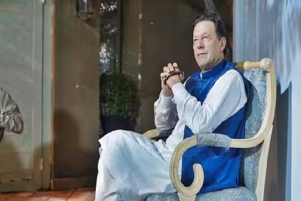 சிறையிலும் சொகுசு வாழ்க்கை வாழும் இம்ரான்கான் | Imran Khan Lives A Luxurious Life In Prison