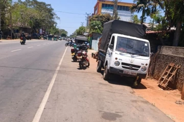 வவுனியா நகரில் அகற்றப்பட்ட நடைபாதை வியாபார நிலையங்கள்