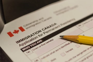 கனடாவை விட்டு வெளியேறும் புலம்பெயர்ந்தோர் எண்ணிக்கை அதிகரிப்பு