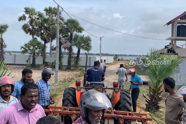 யாழ்.அரியாலையில் பகுதியில் 08 பேர் கைது! | 8 People Arrested In Ariyalai