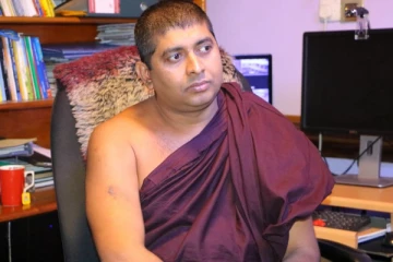 மத வாதங்களை தூண்டி மக்களை  குழப்புவதை உடனடியாக நிறுத்துங்கள் ; யாழ்  நாக விகாரை  விகாராதிபதி