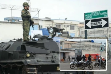 ஈக்வடார் சிறைச்சாலைக்குள் வெடித்த வன்முறை: செய்வதறியாமல் தவிக்கும் காவல் அதிகாரிகள்