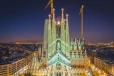உலகின் மிக உயரமான தேவாலயமாக மாறிய சாக்ரடா ஃபேமிலியா