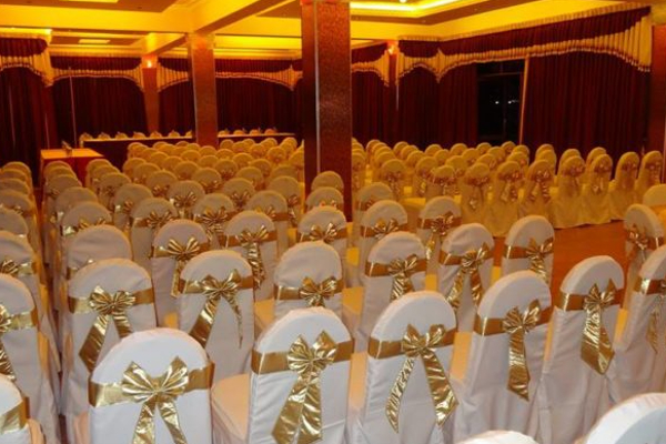 திருமணத்திற்கு சென்ற நிலையில் ஹோட்டலில் உயிருக்கு போராடிய பலர் | Wedding Function In Hotel Lift Breakdown