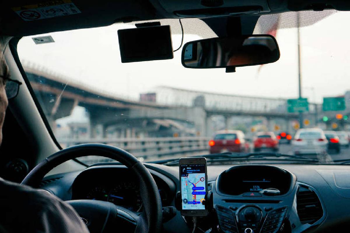 சுவிஸ் சாரதிகளுக்கு ஒரு எச்சரிக்கை செய்தி | Swiss Warns Drivers To Prepare For Autumn Hazards சுவிஸ் சாரதிகளுக்கு ஒரு எச்சரிக்கை செய்தி | Swiss Warns Drivers To Prepare For Autumn Hazards